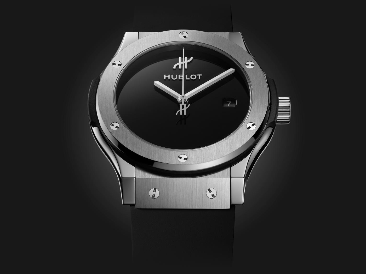 Hublot Classic Fusion Titanium – Minimalist Black & Silver Design