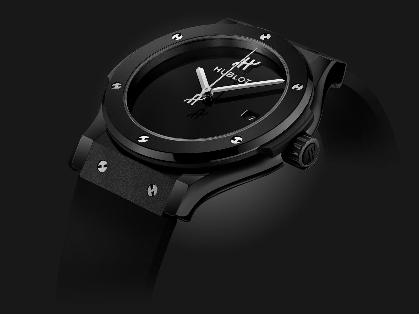 Hublot Classic Fusion Titanium – Minimalist Black & Silver Design